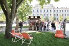 Skaitykla po atviru dangumi Lukiškių aikštėje Skaitykla po atviru dangumi Lukiškių aikštėje
